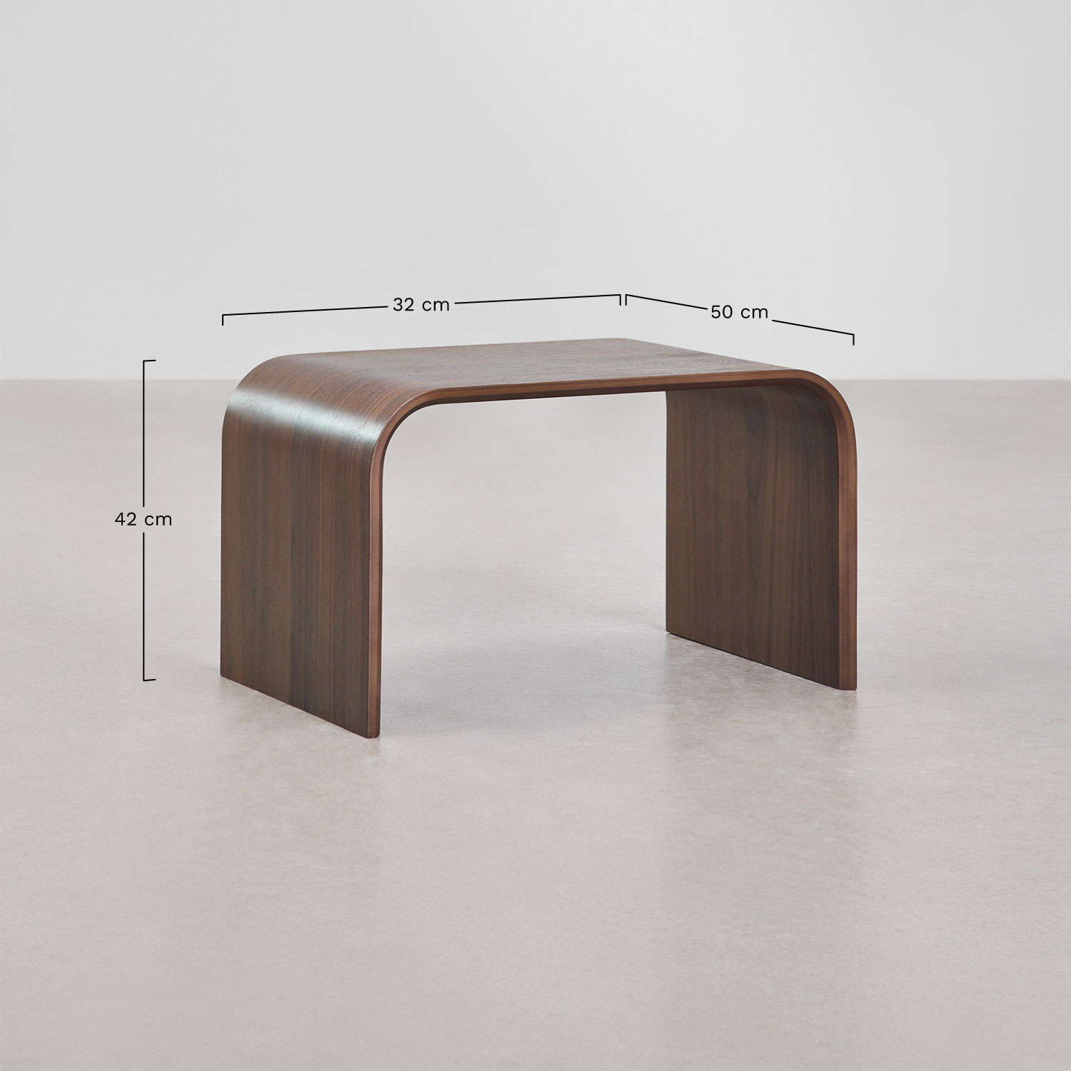 Rectangular nesting side tables in MDF and Namibia veneer, medidas