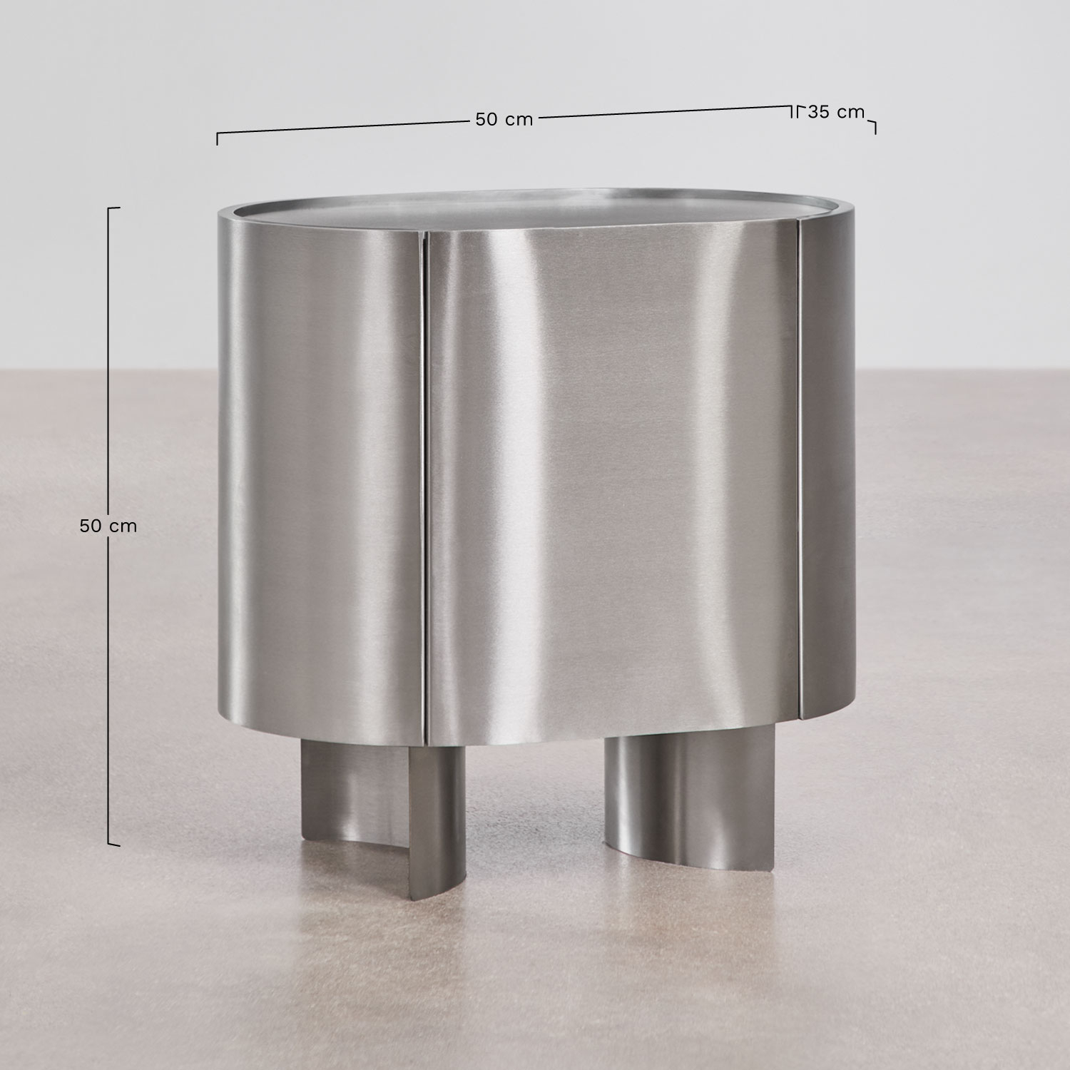 Pack of 2 oval bedside tables 50x35 cm in stainless steel Luena, medidas