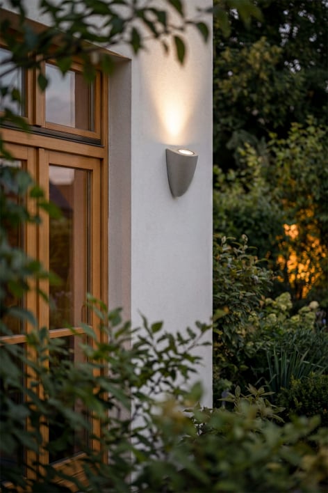Seattle outdoor wall light in aluminum