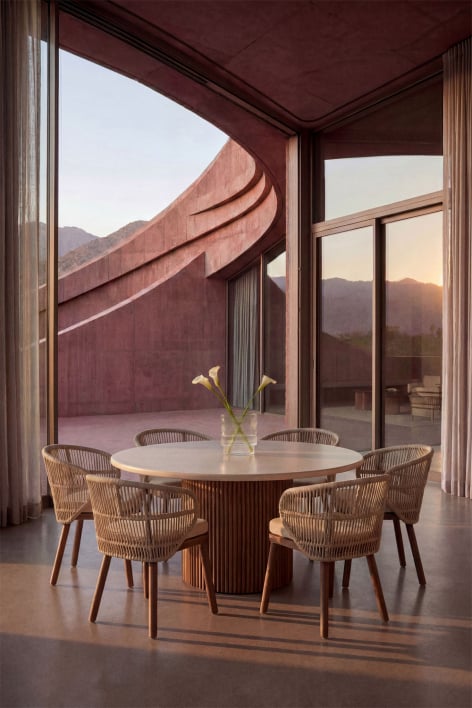 Sirvon round dining table in cement and acacia wood