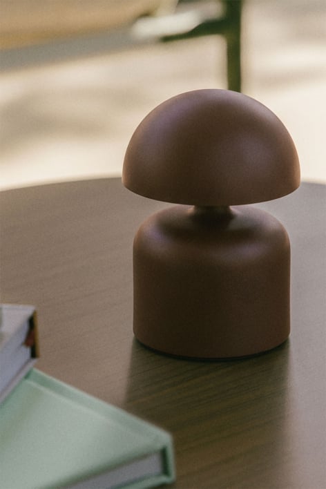 Nantali wireless LED outdoor table lamp in iron