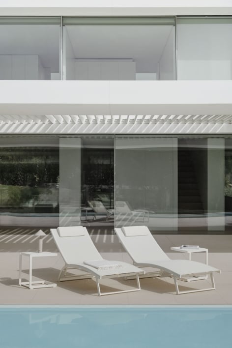 Pack of 2 reclining aluminum sun loungers with Dulem cushion