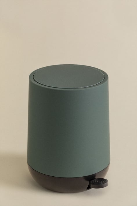 Vesey Trash Can with Lid and Pedal