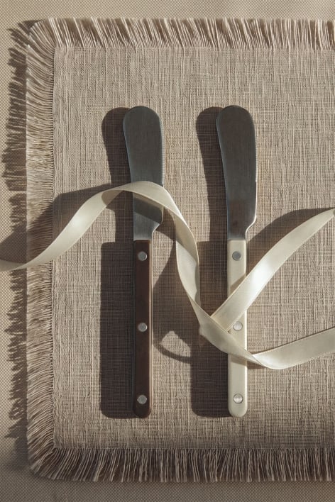 Set of 2 stainless steel spreader knives Tirvola