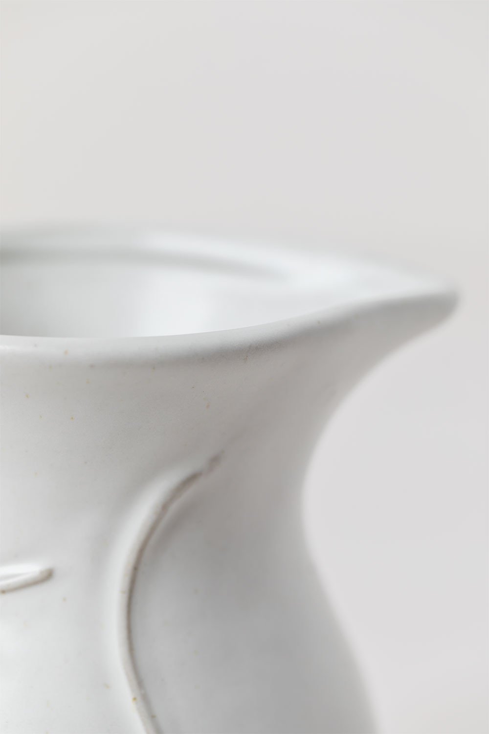 Decorative Ceramic Vase Samaya, gallery image 7