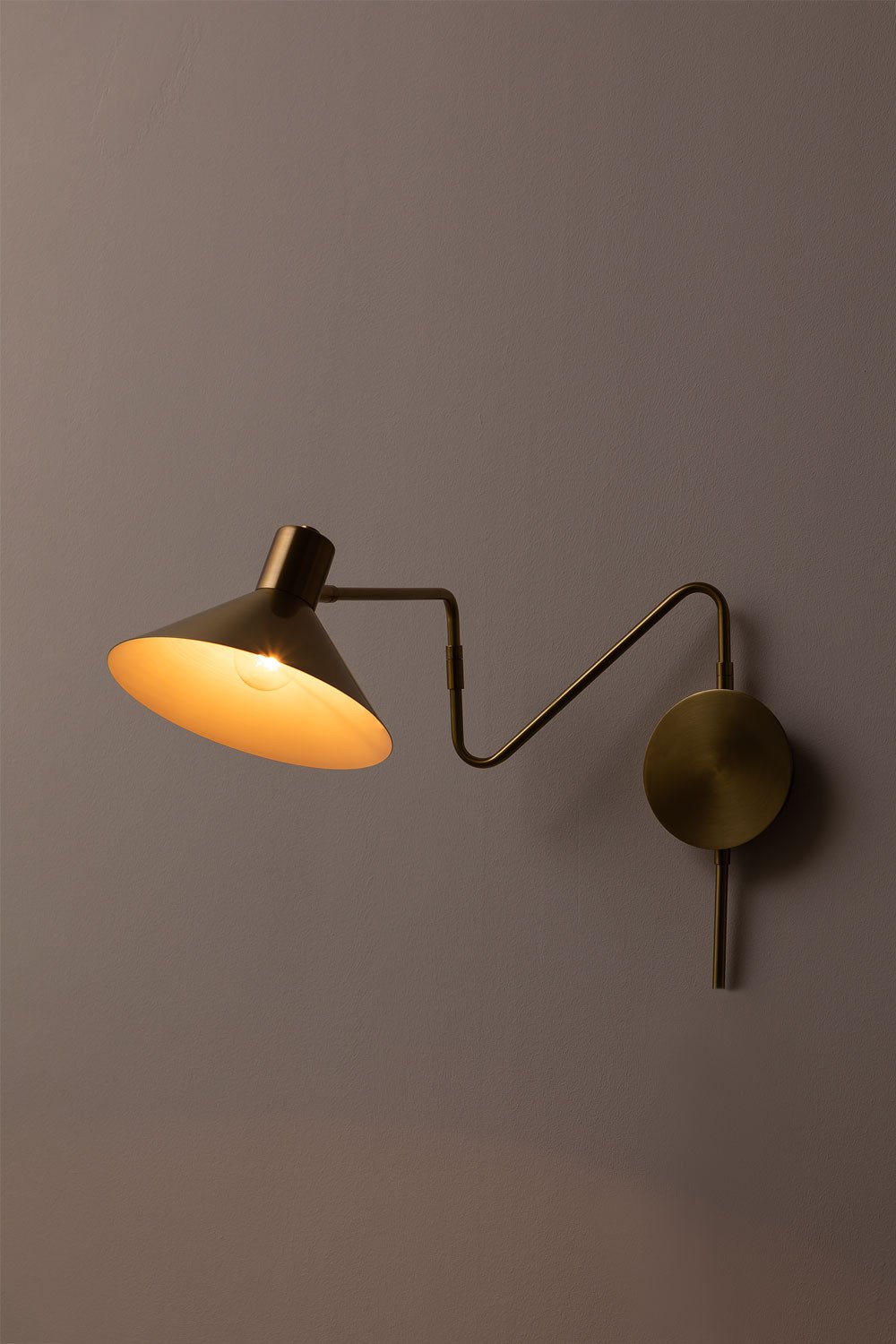 Metallic Wall Light Lizz, gallery image 2