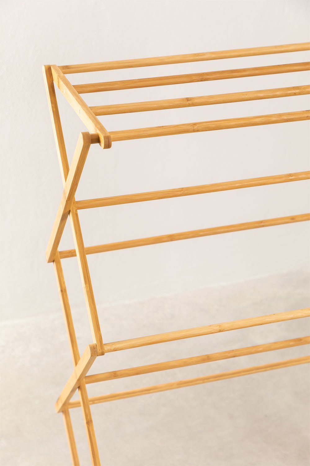 Dalton foldable bamboo clothesline , gallery image 5