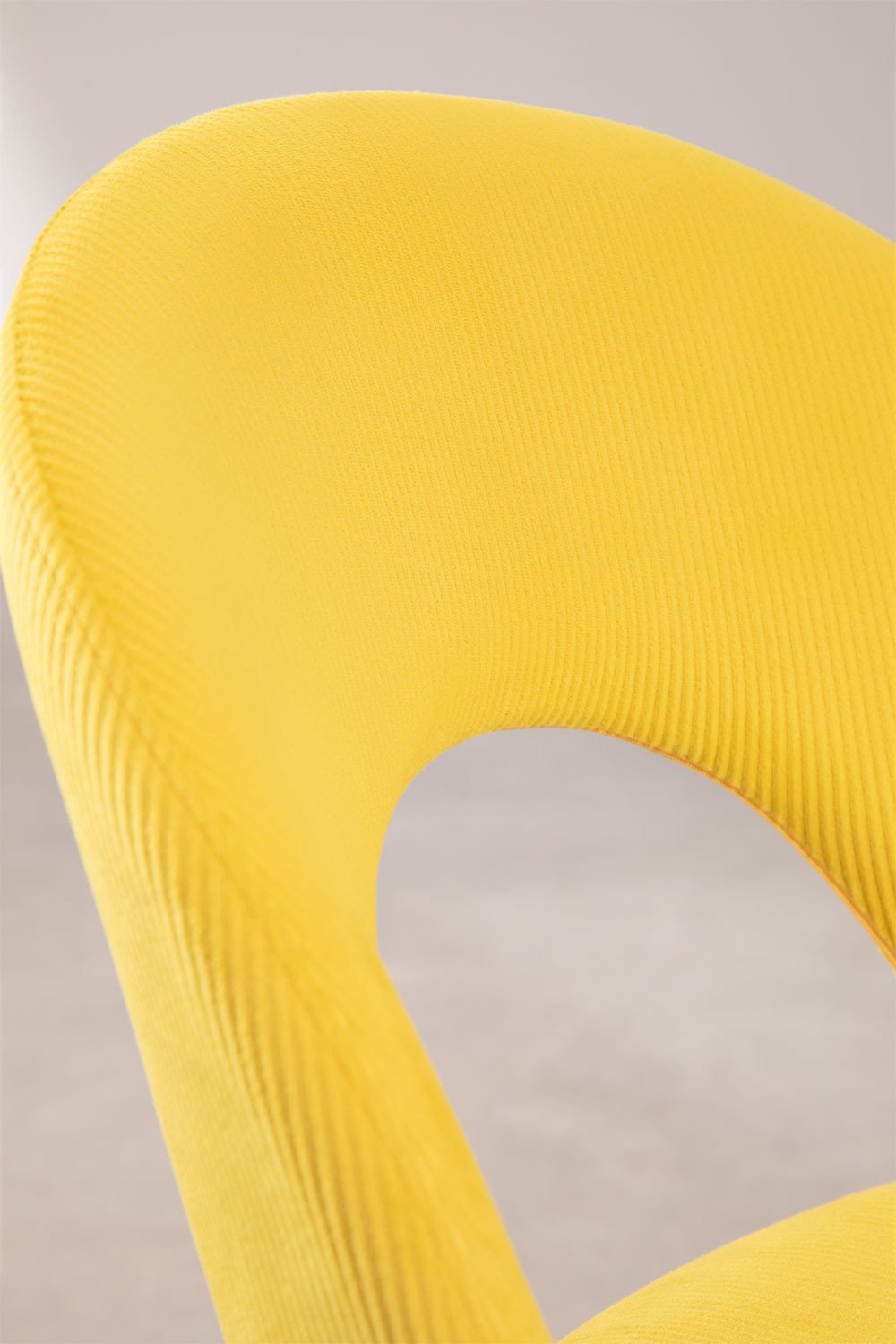 Glorys Style velvet dining chair, gallery image 5