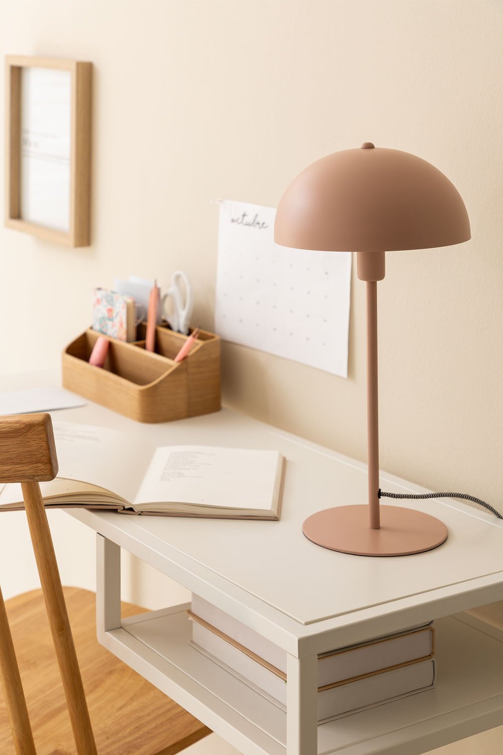 Arleth table lamp, gallery image 1