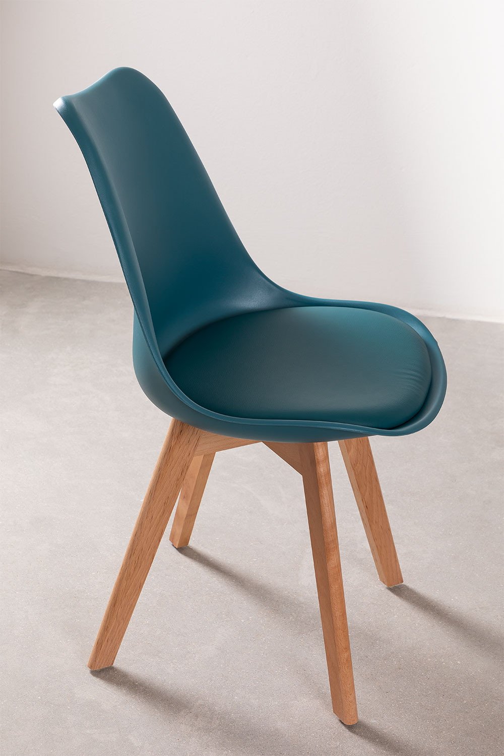 Nordic polypropylene and beech wood dining chair, gallery image 3
