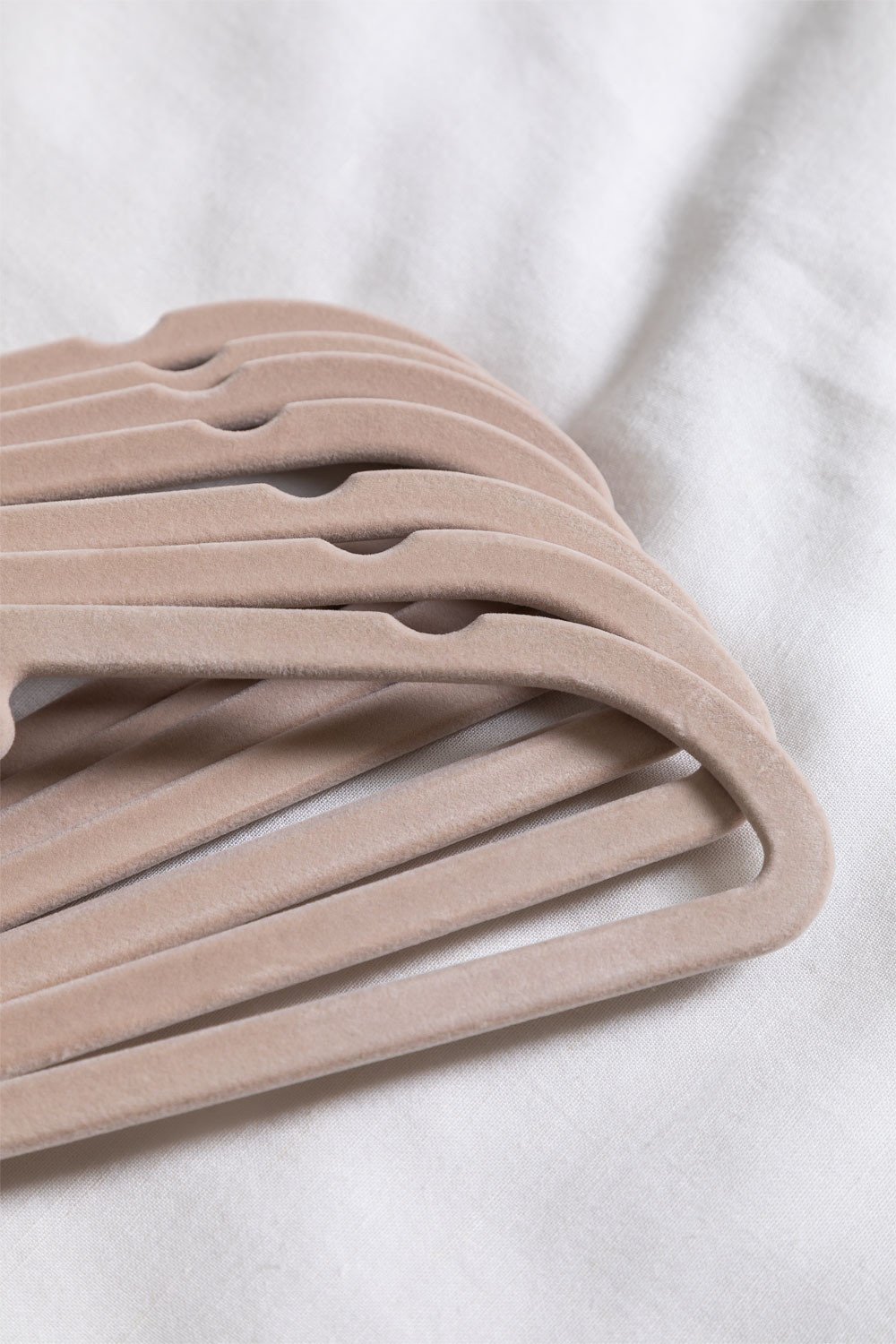 Set of 20 Clothes Hangers Palou , gallery image 3