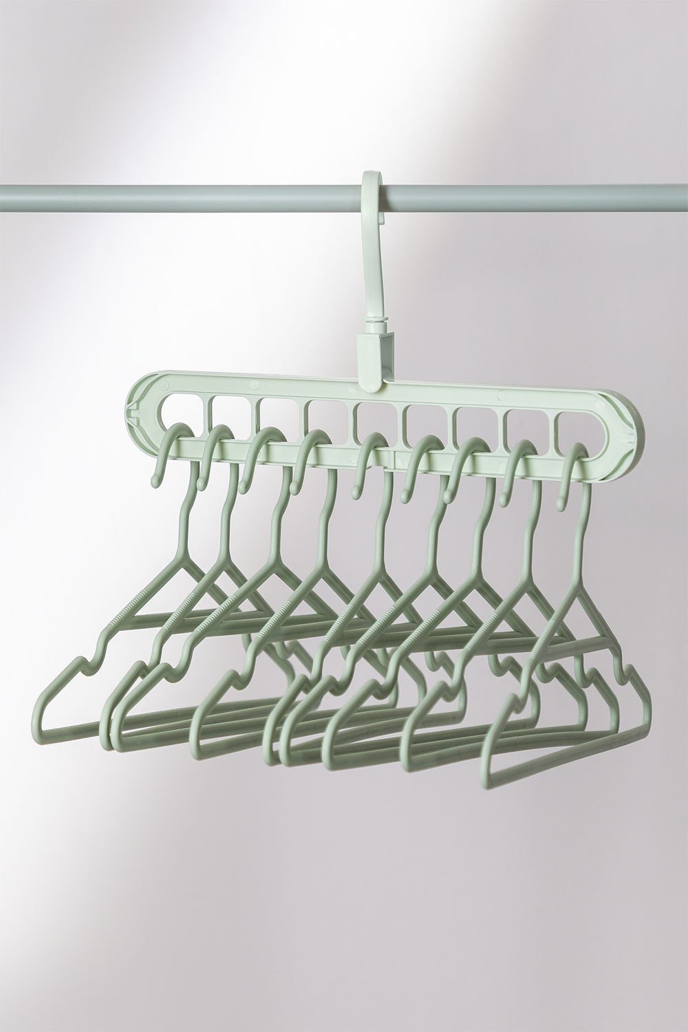 Set of 10 Clothes Hangers Hangue , gallery image 1