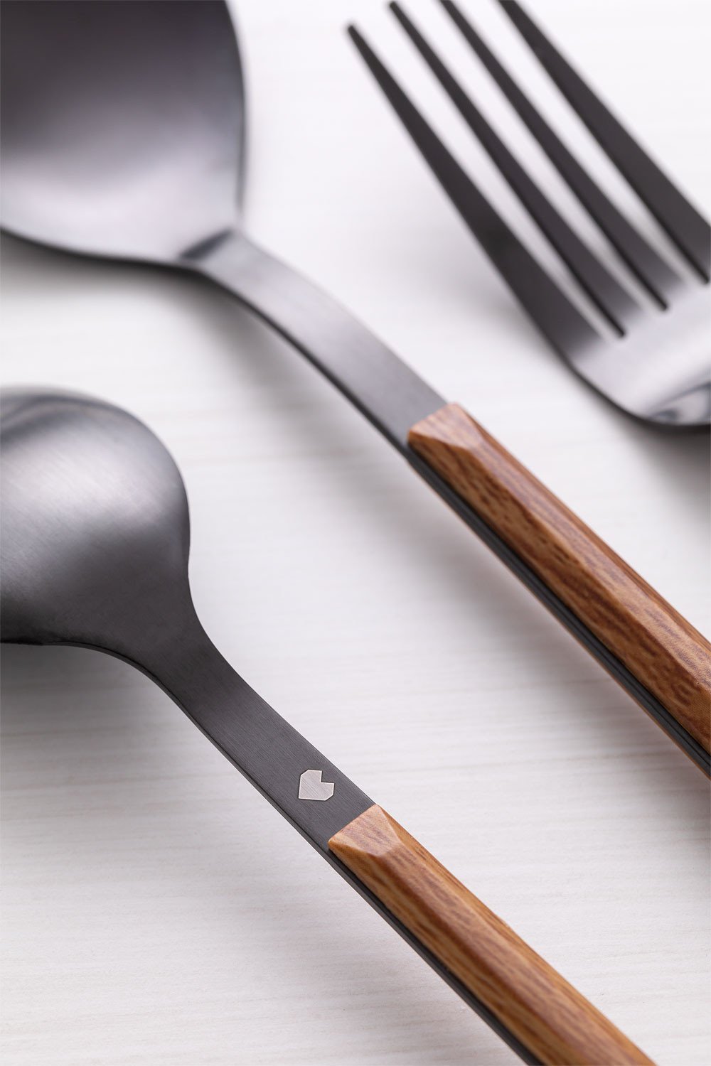 Priya Wood Effect Cutlery Set 16 pieces, gallery image 5