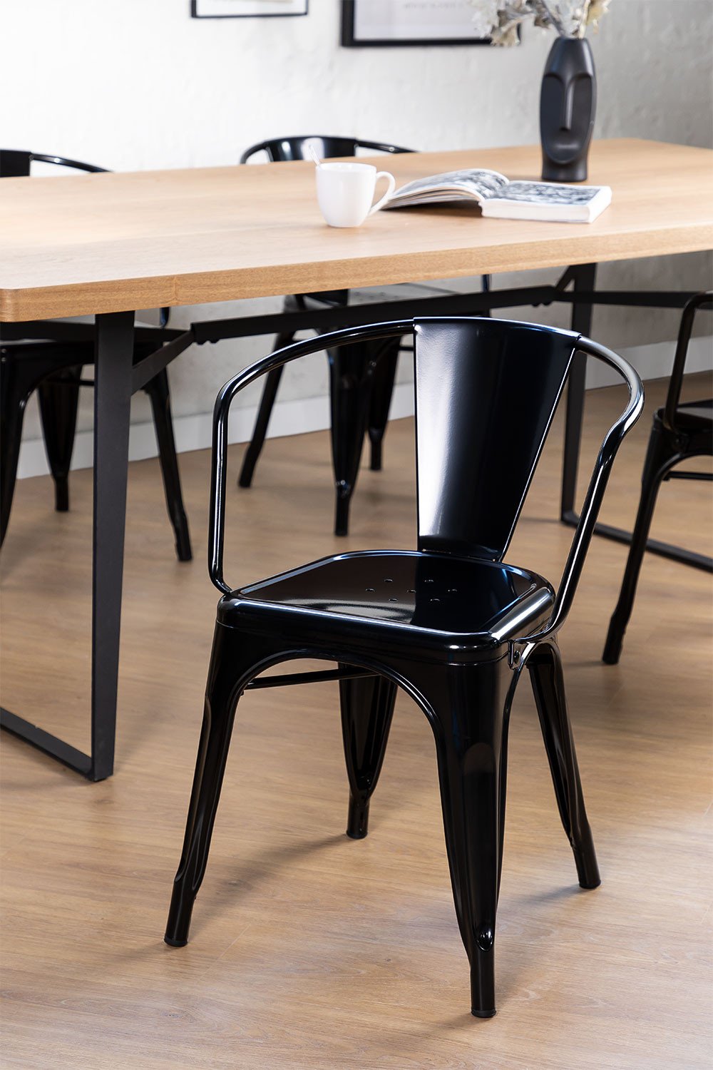 LIX Stackable Chair with Arms, gallery image 1