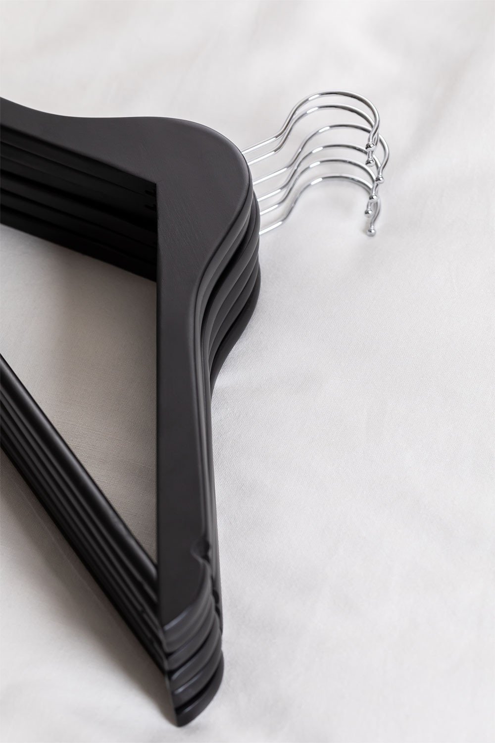 Set of 6 Clothes Hangers Orig, gallery image 4