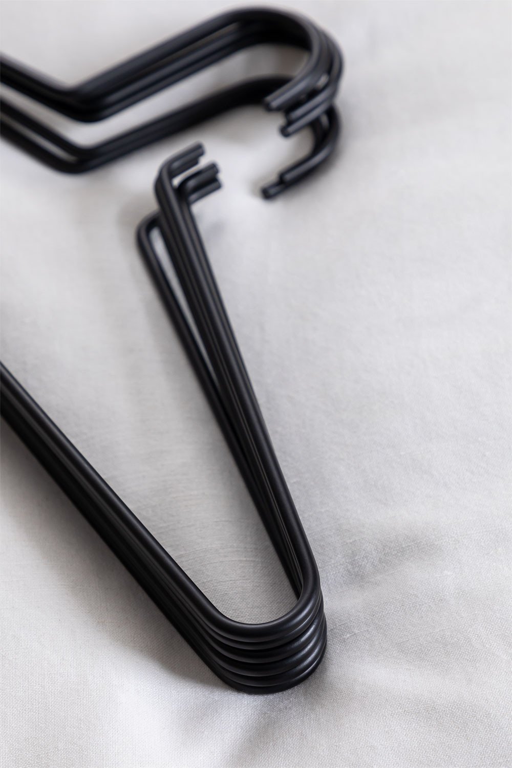 Set of 6 ultra-thin Clothes Hangers Alham  , gallery image 3