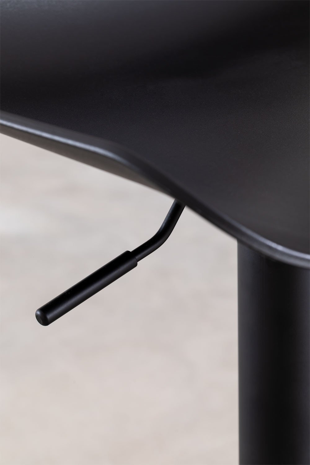 Pack of 2 Arjenn adjustable high stools, gallery image 5