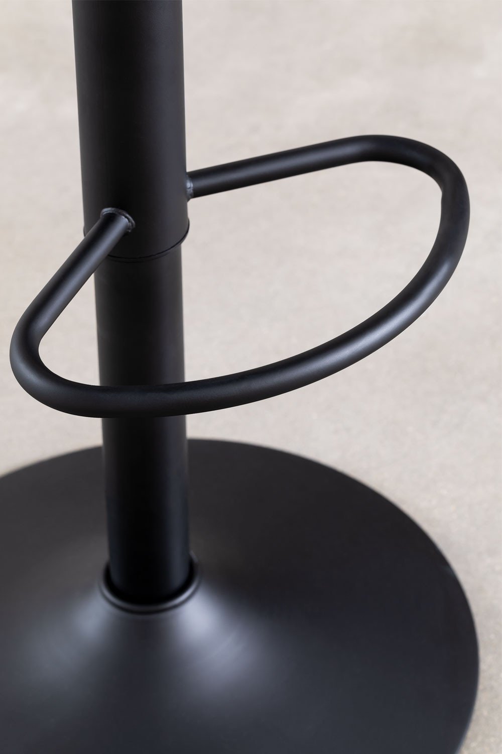 Pack of 2 Arjenn adjustable high stools, gallery image 6