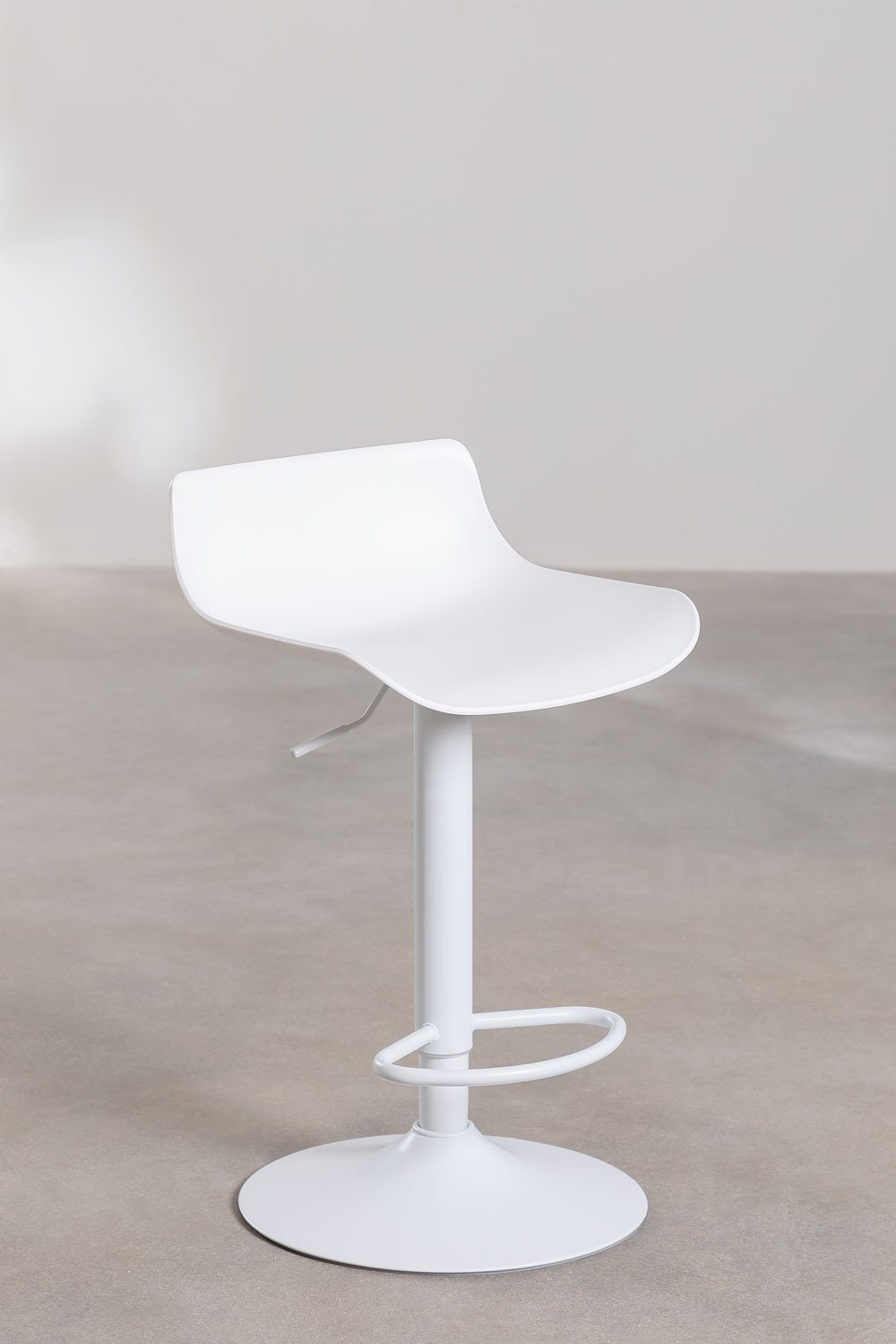 Pack of 2 Arjenn adjustable high stools, gallery image 3