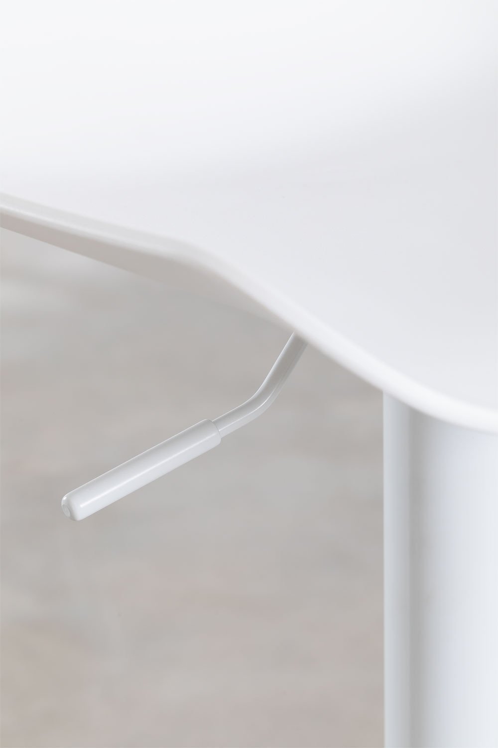 Pack of 2 Arjenn adjustable high stools, gallery image 5