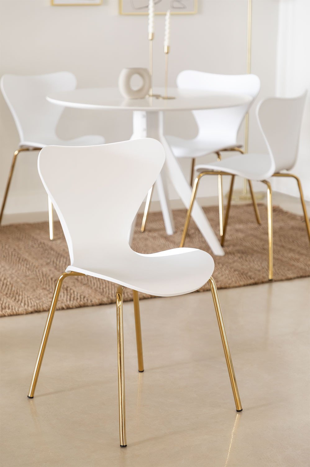 Uit Style Stackable Dining Chair, gallery image 1