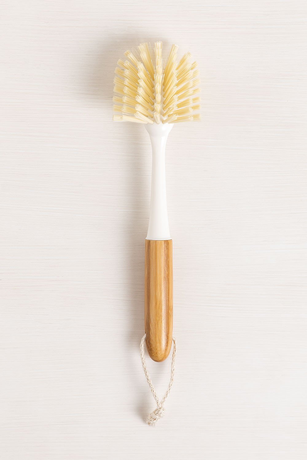 kitchen brush Saina, gallery image 2