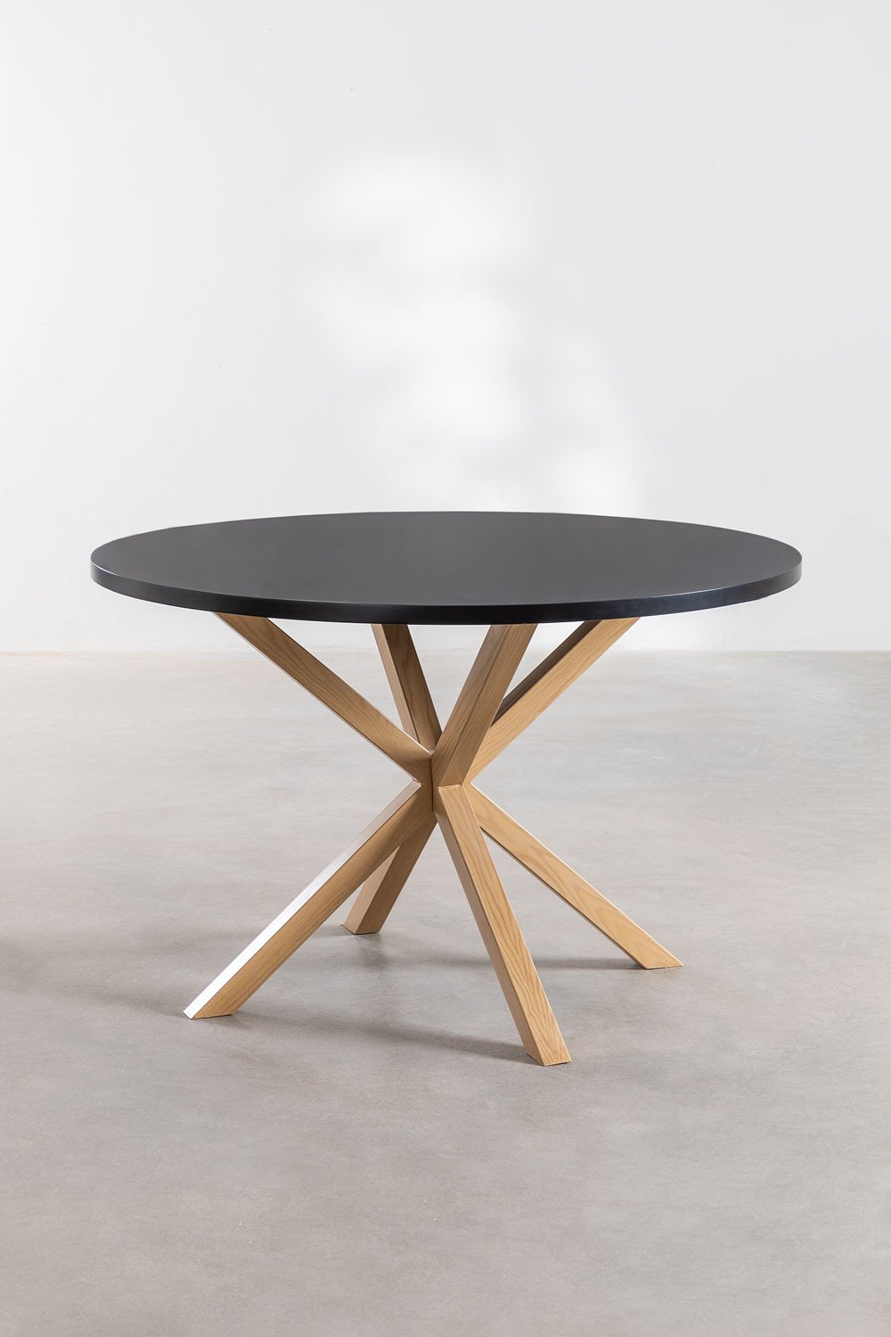 Round dining table on sale black base