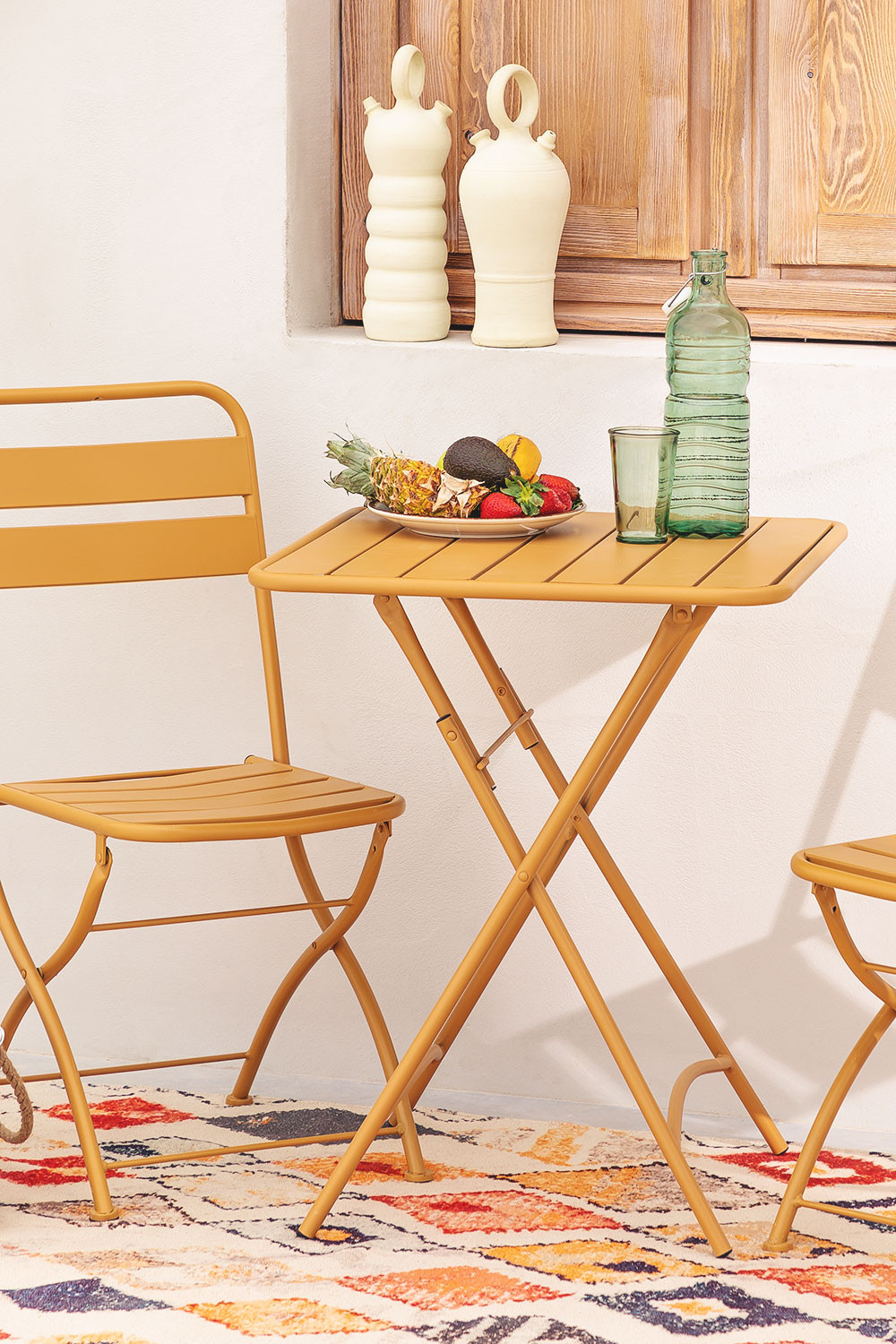 Small fold up online garden table and chairs