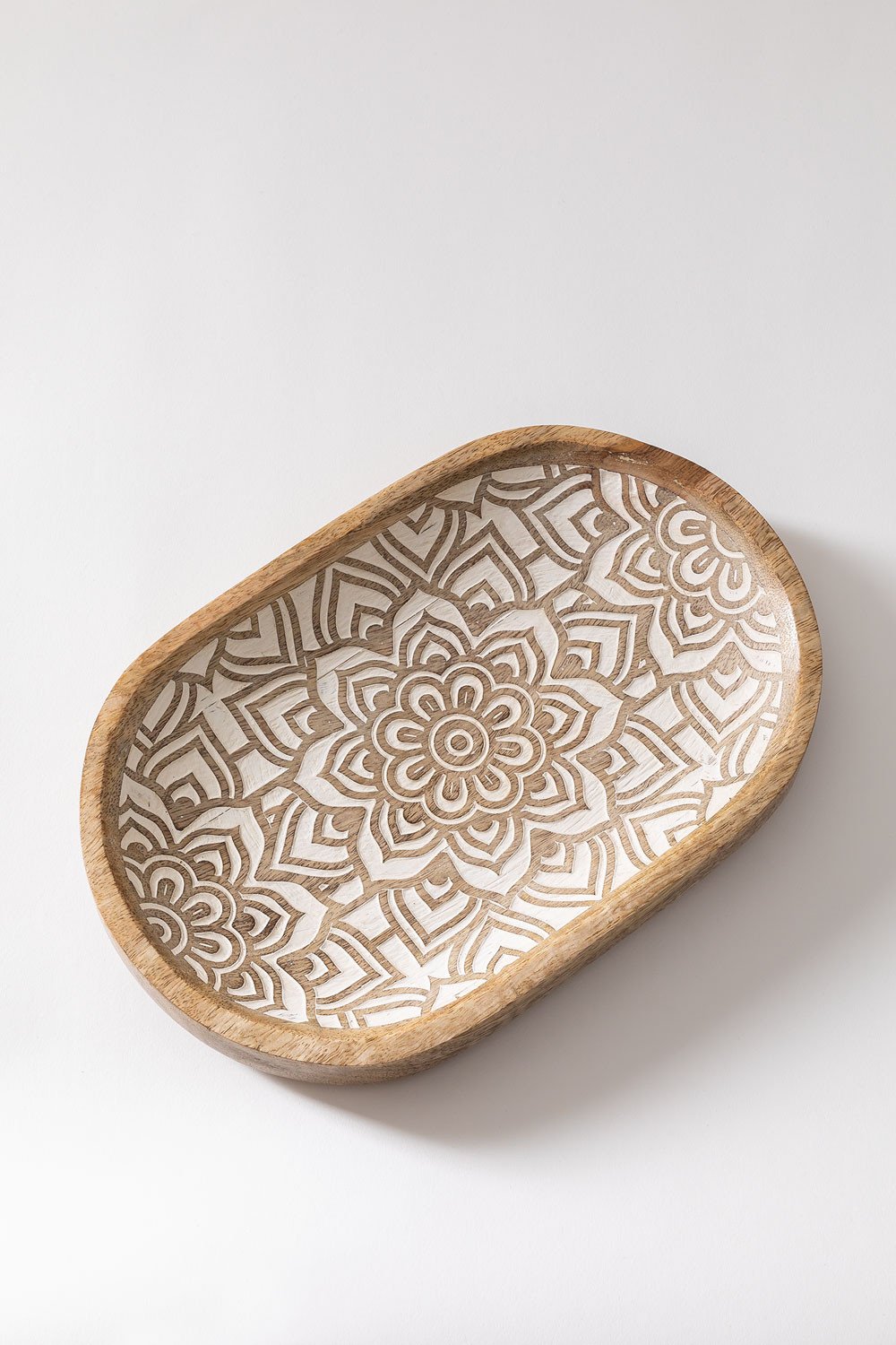 Decorative tray in Breda mango wood, gallery image 2