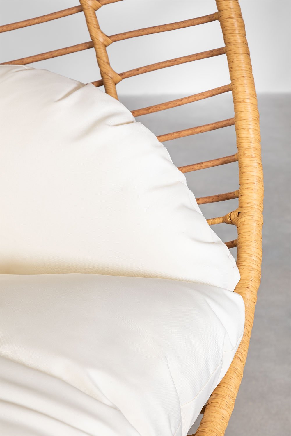 Yosif hanging chair with cushion, gallery image 4