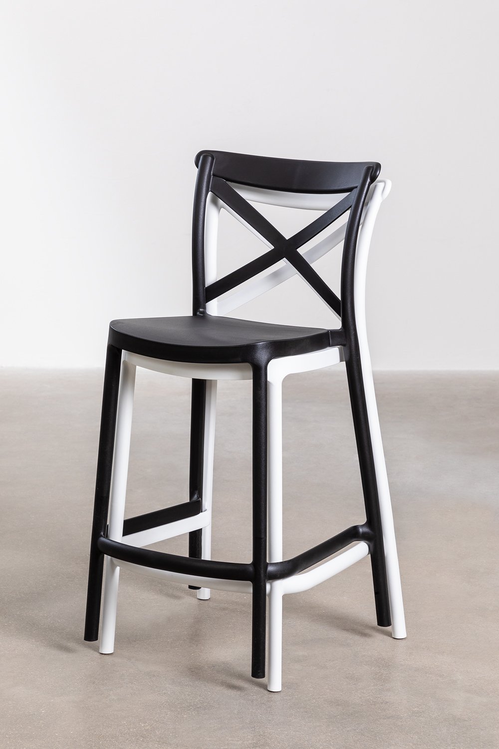 Pack of 4 Otax stackable high garden stools, gallery image 8