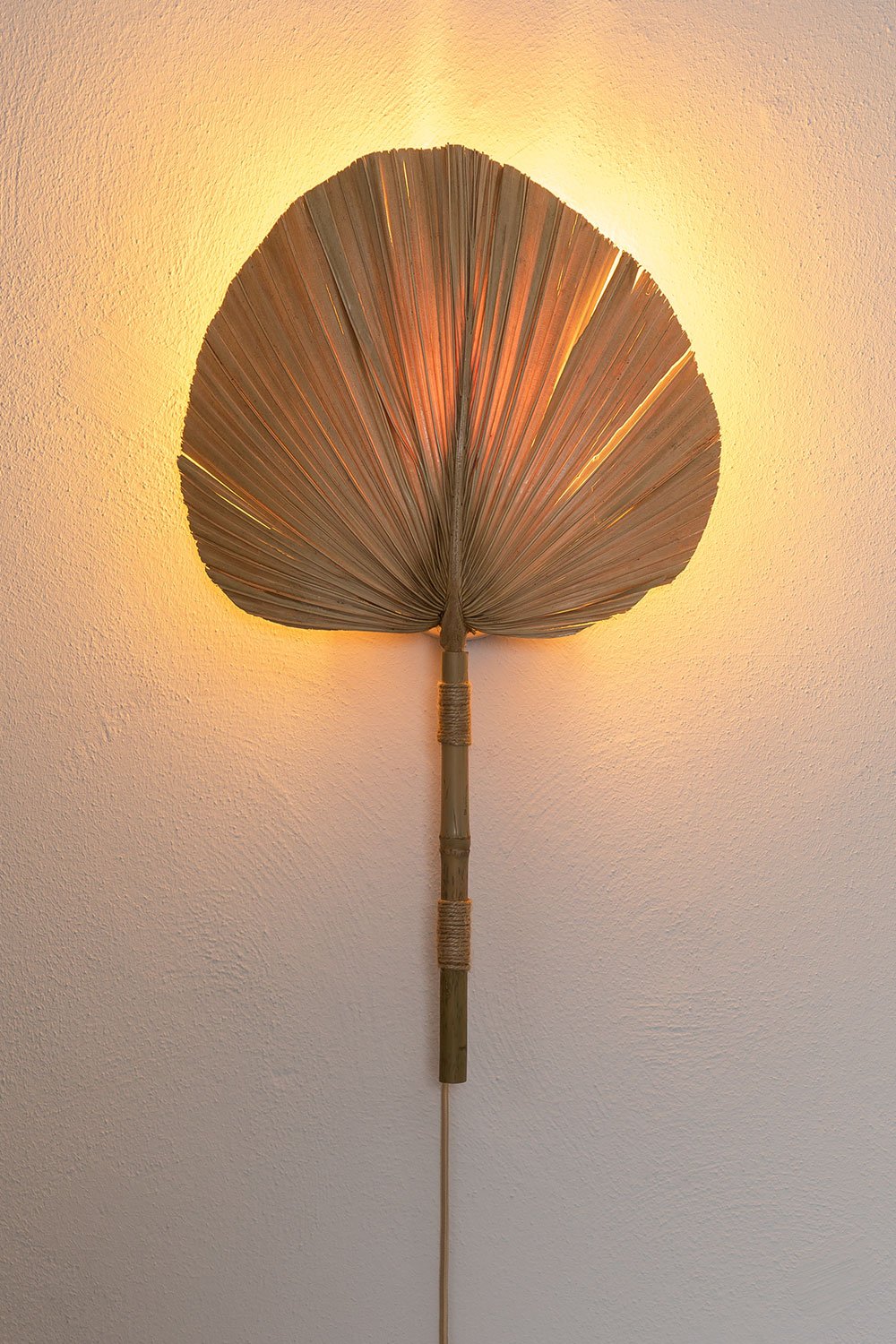 Bamboo Wall Lamp Pruyans, gallery image 2