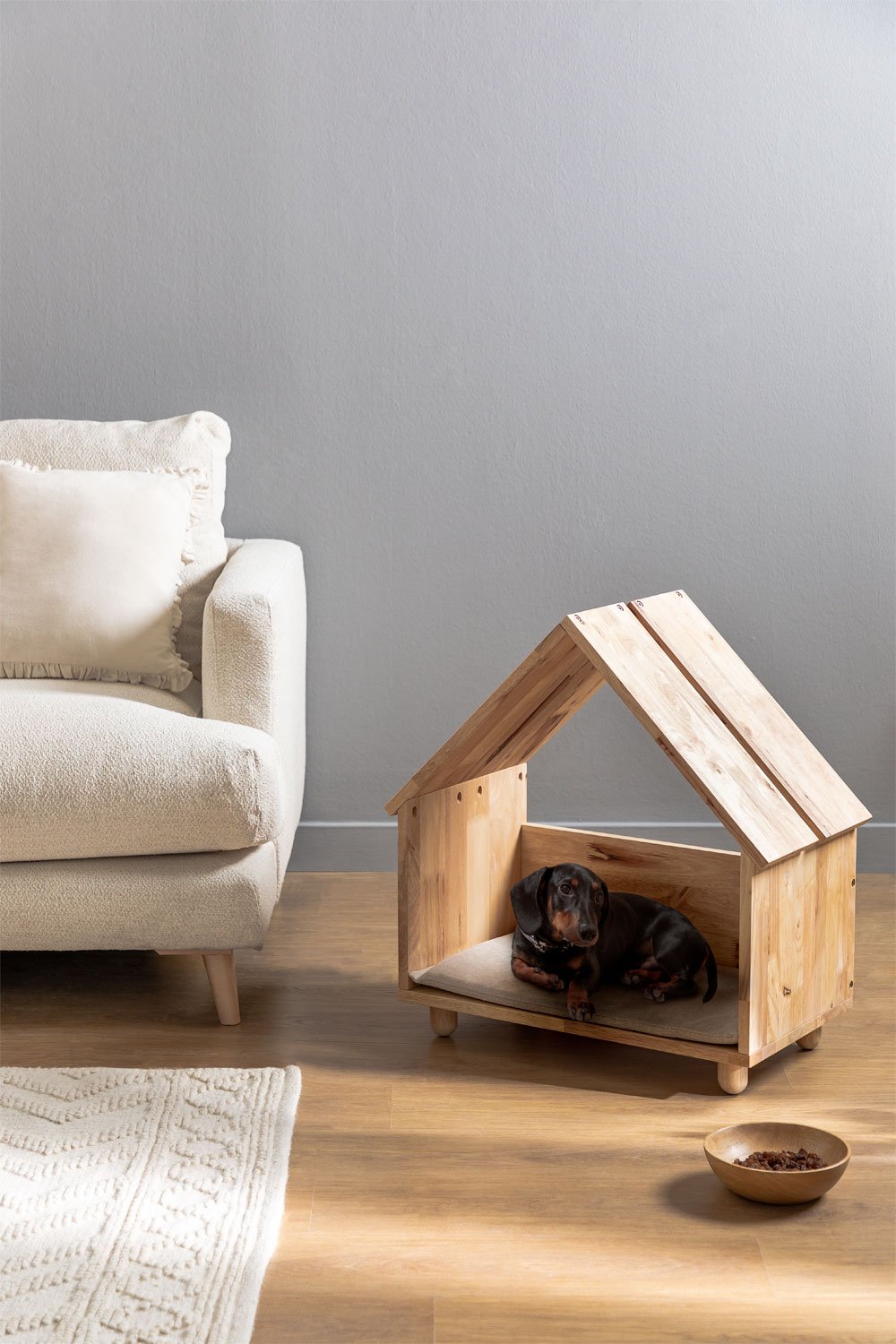 Wooden Dog House Arlan , gallery image 1