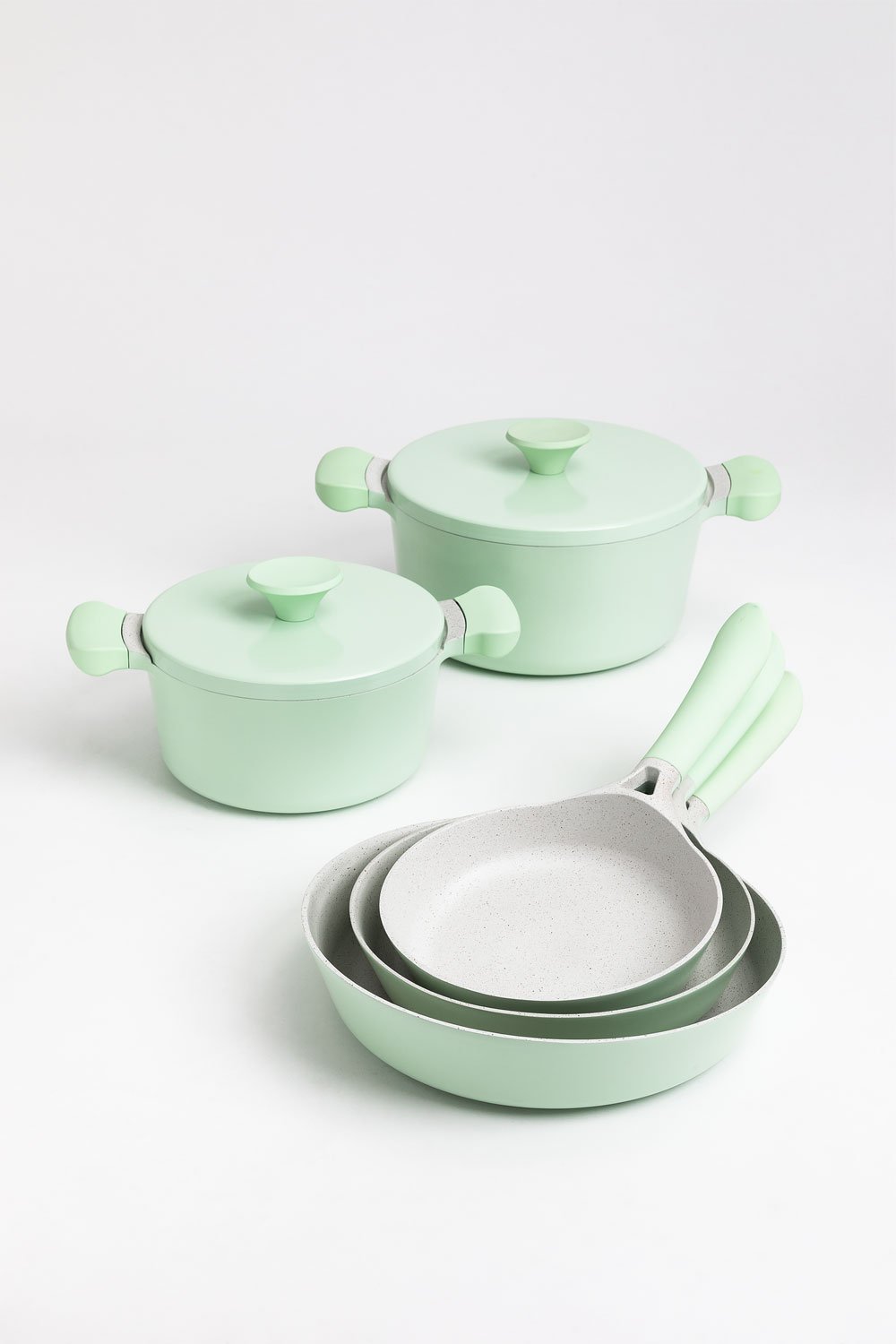 Aluminum Cookware with 2 POTS AND 3 PANS - Create, gallery image 2220912