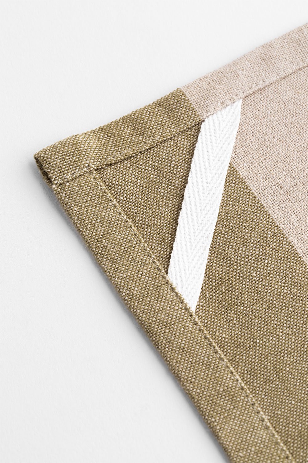 Set of 3 Uliasi cotton kitchen towels, gallery image 8