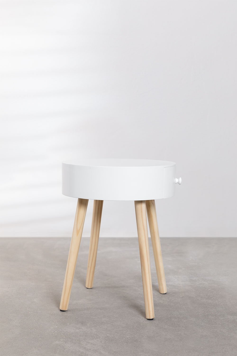 White side deals table wooden legs