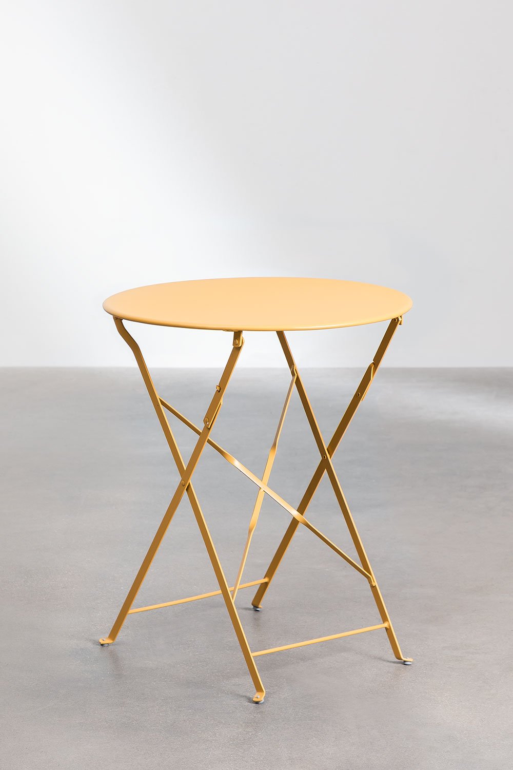 Table Set (Ø59.5 cm) and 2 Sergey Folding Chairs, gallery image 2