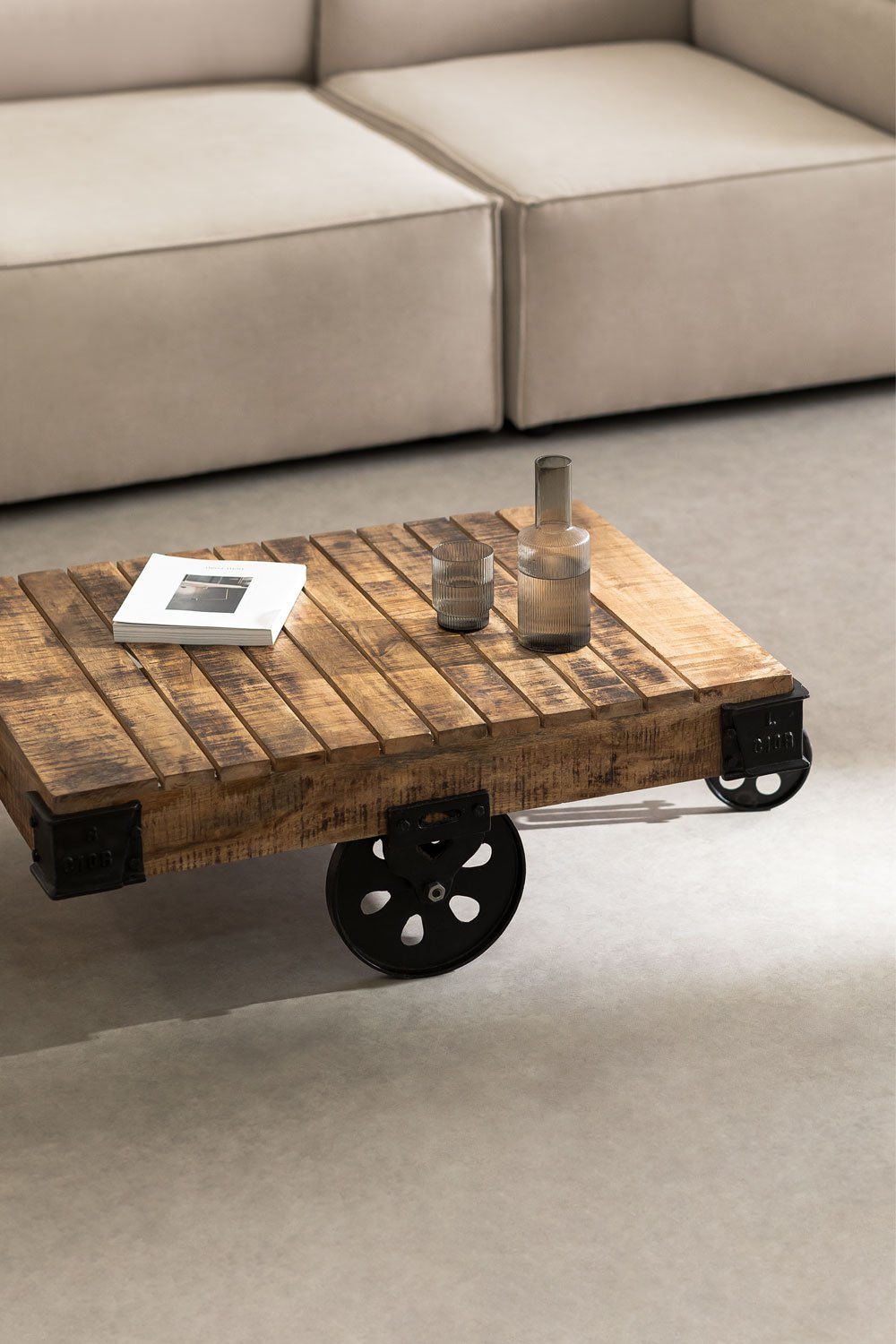 Uain coffee table with wooden wheels, gallery image 1