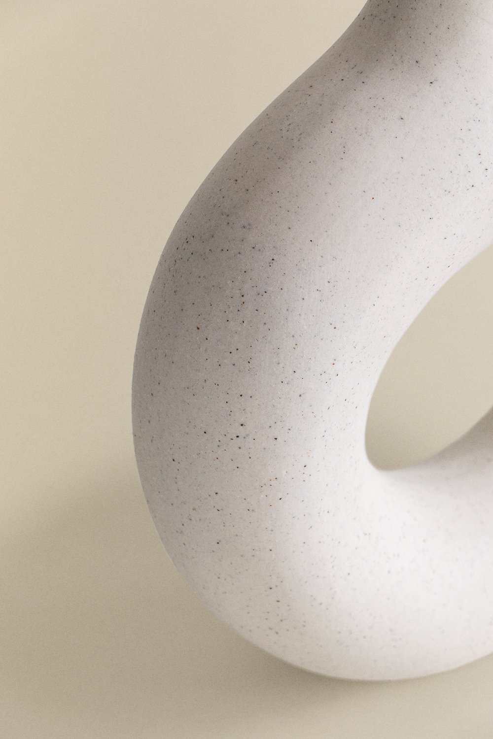 Dalita ceramic vase , gallery image 6