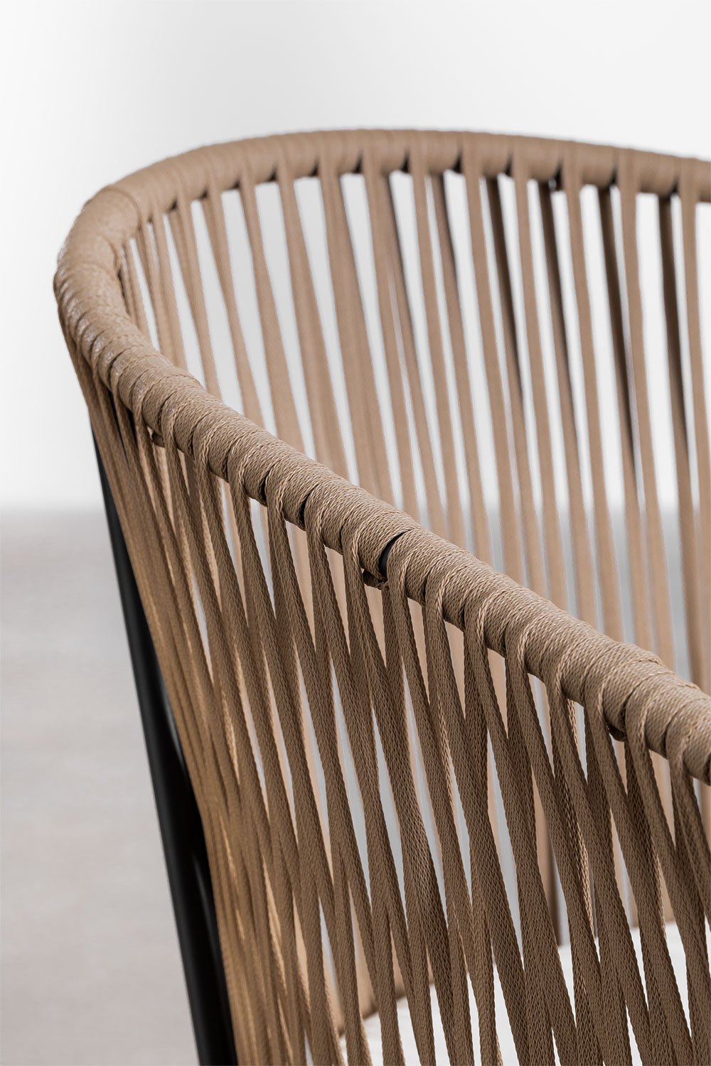 Jocelyn garden chair with iron armrests and braided rope, gallery image 6