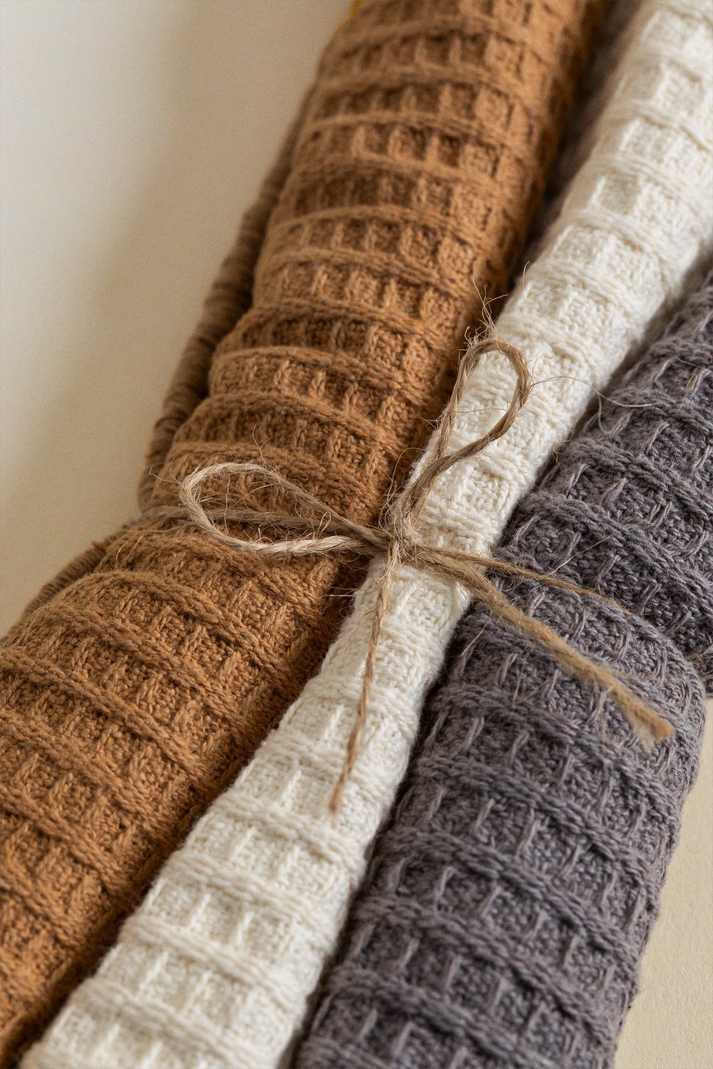 Set of 3 Melnik cotton kitchen towels, gallery image 5