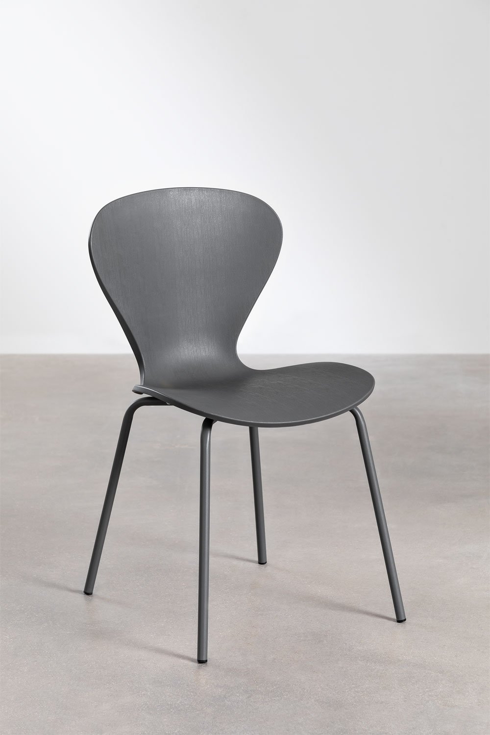 Uit Colors pack of 4 stackable dining chairs, gallery image 2