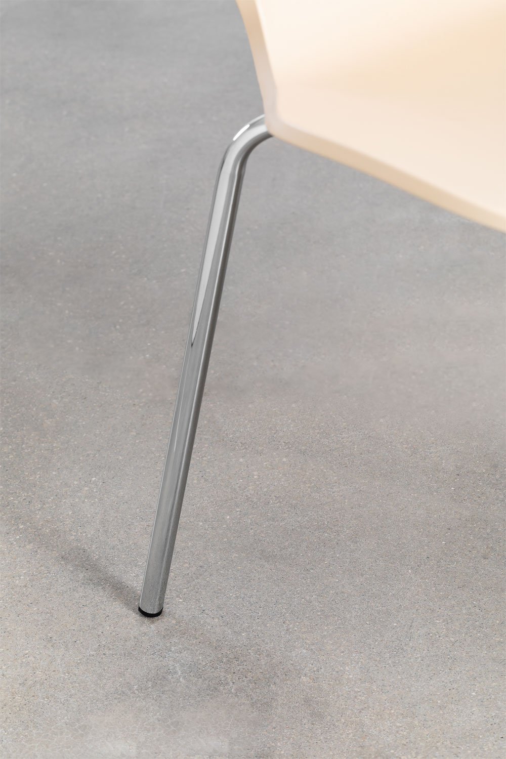 Uit pack of 4 stackable dining chairs, gallery image 5