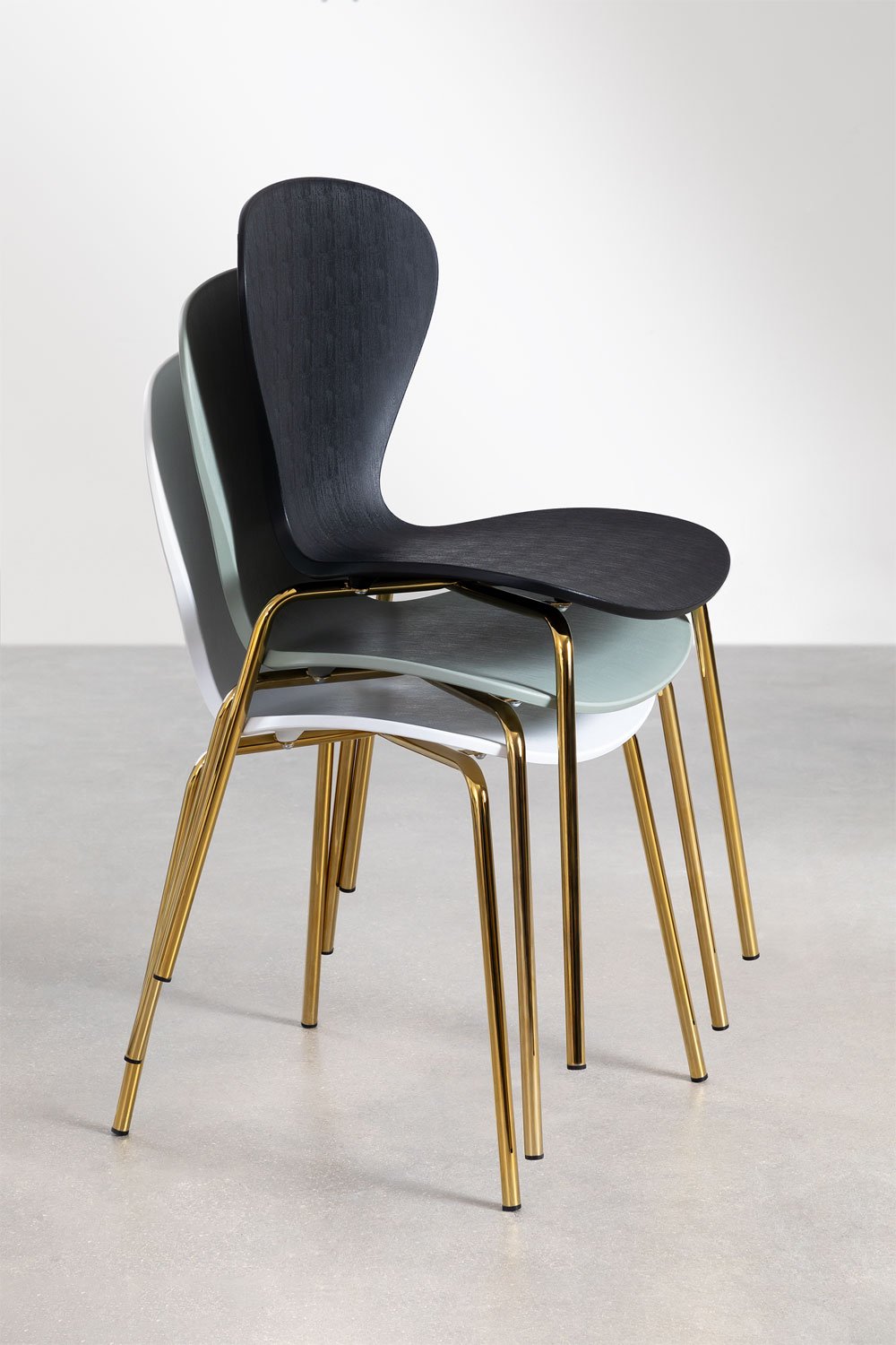 Uit pack of 4 stackable dining chairs, gallery image 7