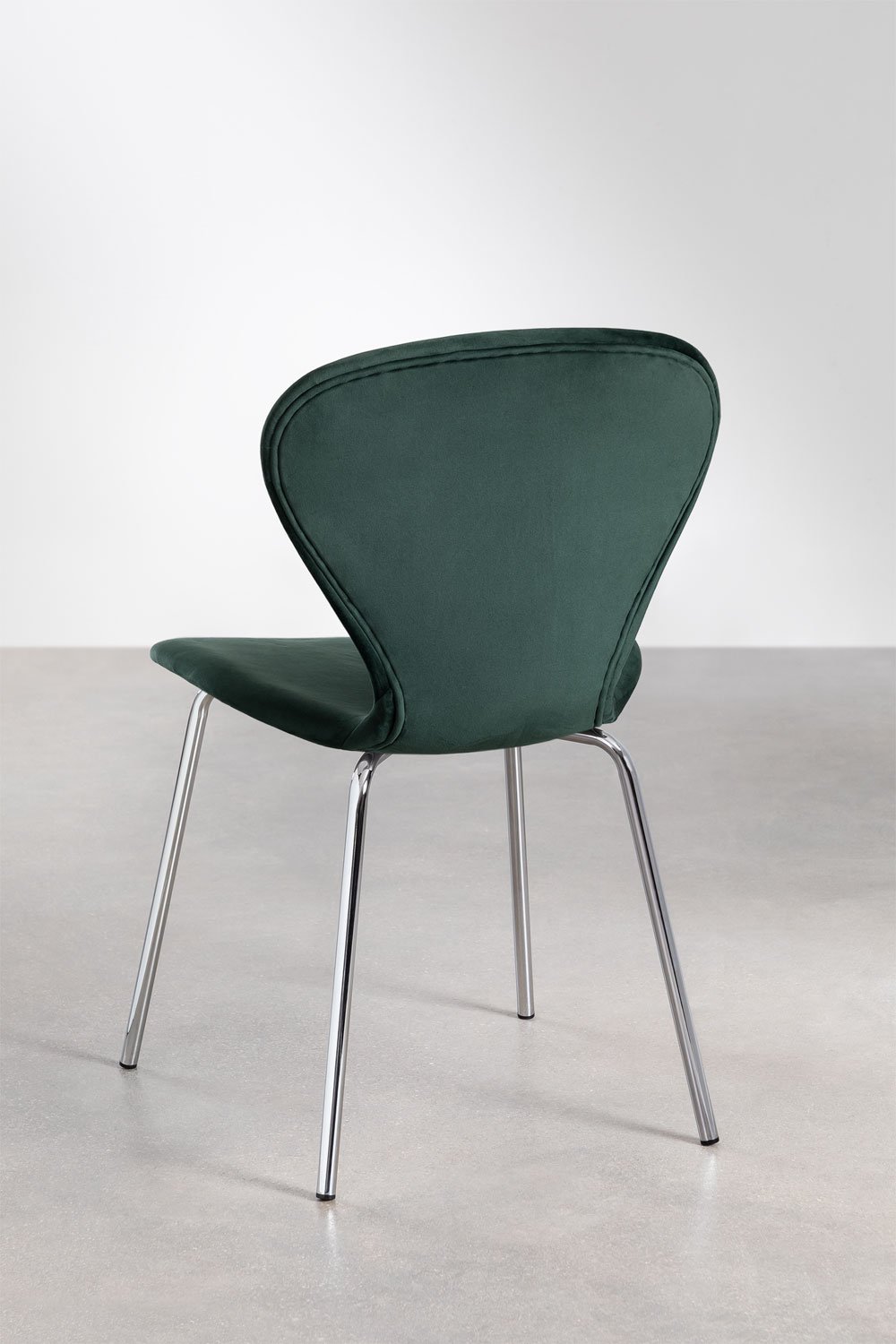 Uit pack of 4 stackable velvet dining chairs, gallery image 4