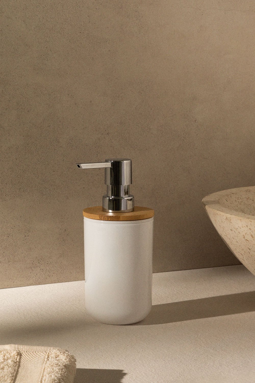 Ulysse soap dispenser, gallery image 1