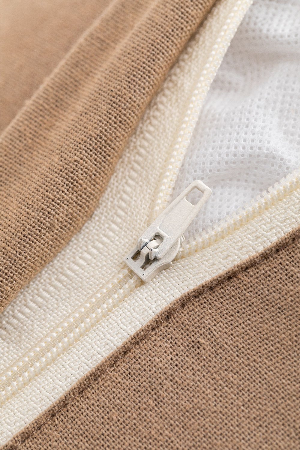 Square jute cushion (40x40 cm) Ticmon, gallery image 7