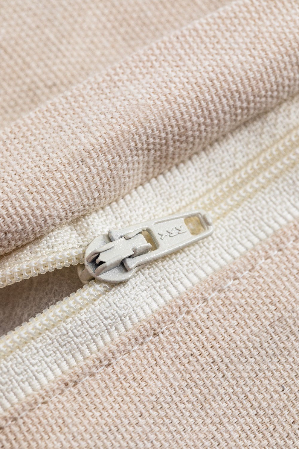 Corwin square cotton cushion (45x45 cm), gallery image 8