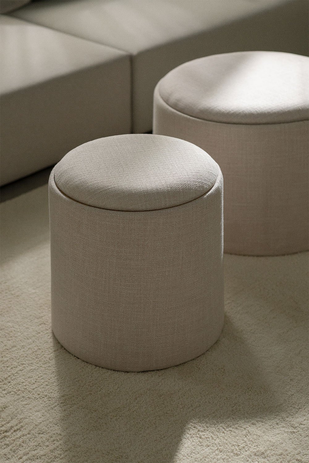 Berkeleni round upholstered side table with tray and storage, Ø40 cm, gallery image 2