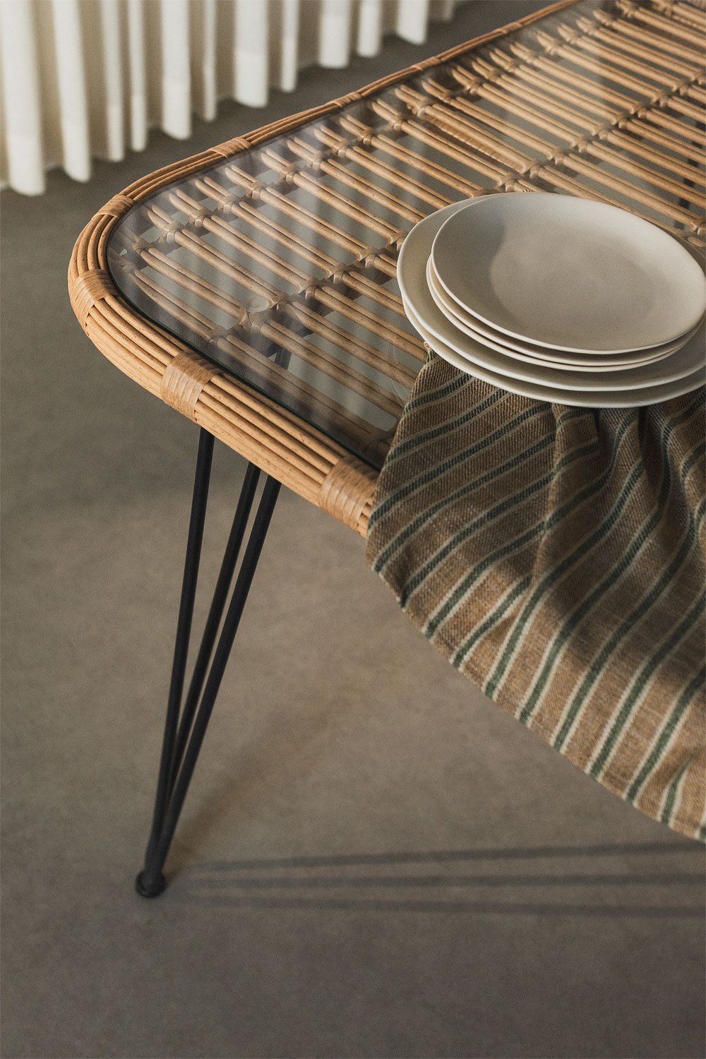 Leribert rectangular dining table in synthetic wicker (180x90 cm) , gallery image 2